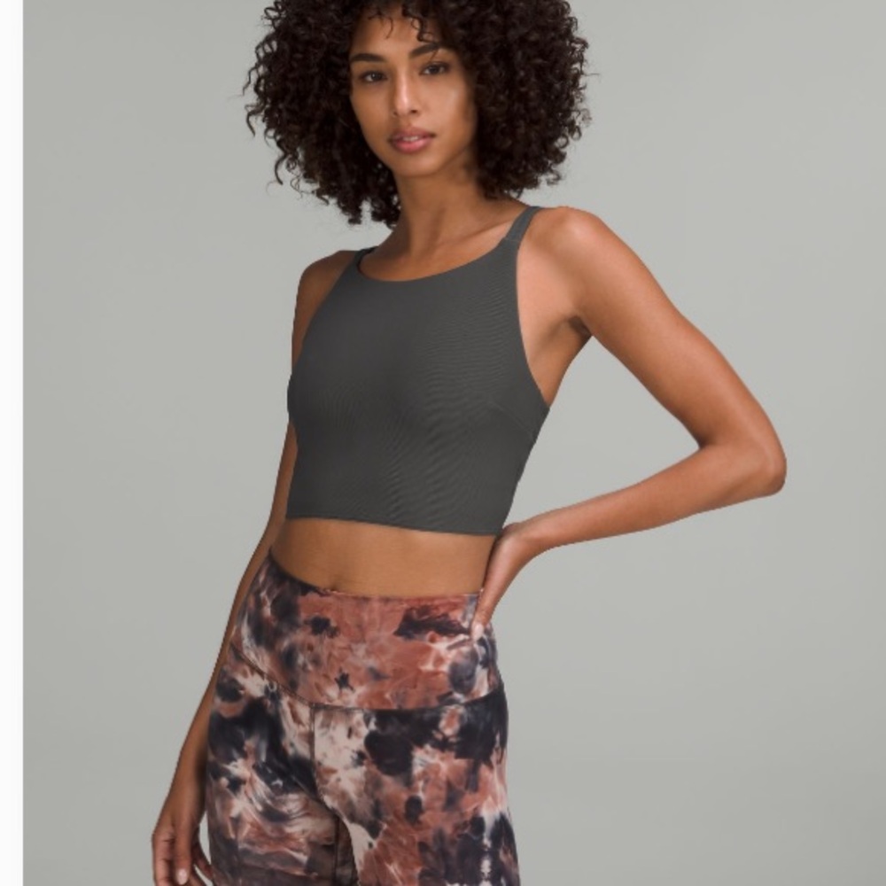 Ribbed Back-Twist Yoga Bra
*Light Support C/D Cup
Graphite Grey - Picture 4 of 4